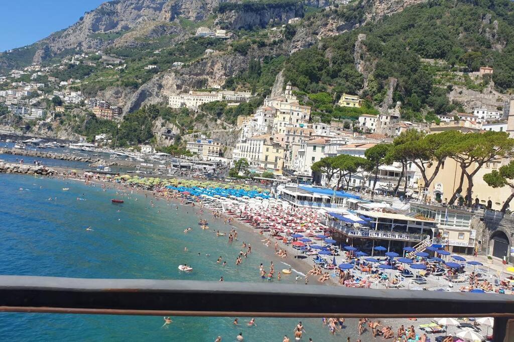 Amalfi Rooms Duoglio Beach -Amazing Seaview المظهر الخارجي الصورة
